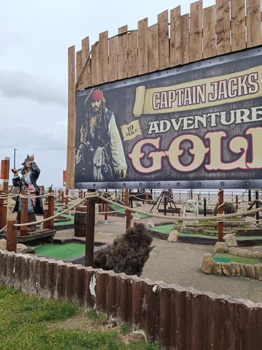 Stunning Holiday Home @ Uks Award Winning Beach Mablethorpe Exteriör bild
